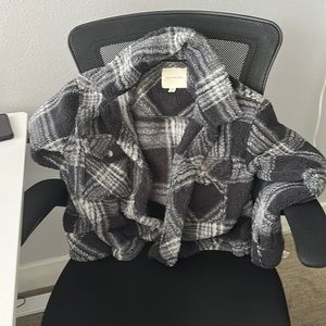 Thread & supply Sherpa cropped jacket size XS